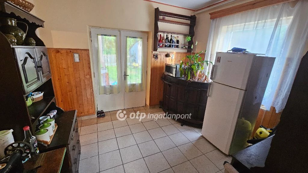 For sale house, Sirok