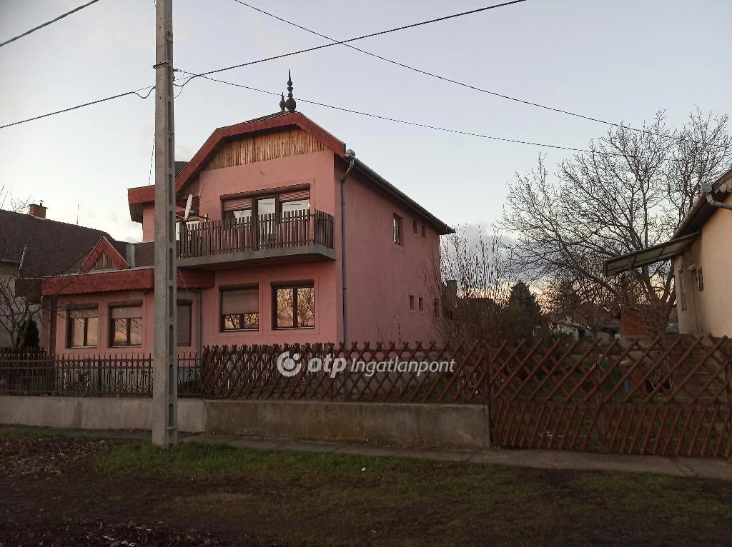 For sale house, Kerekharaszt