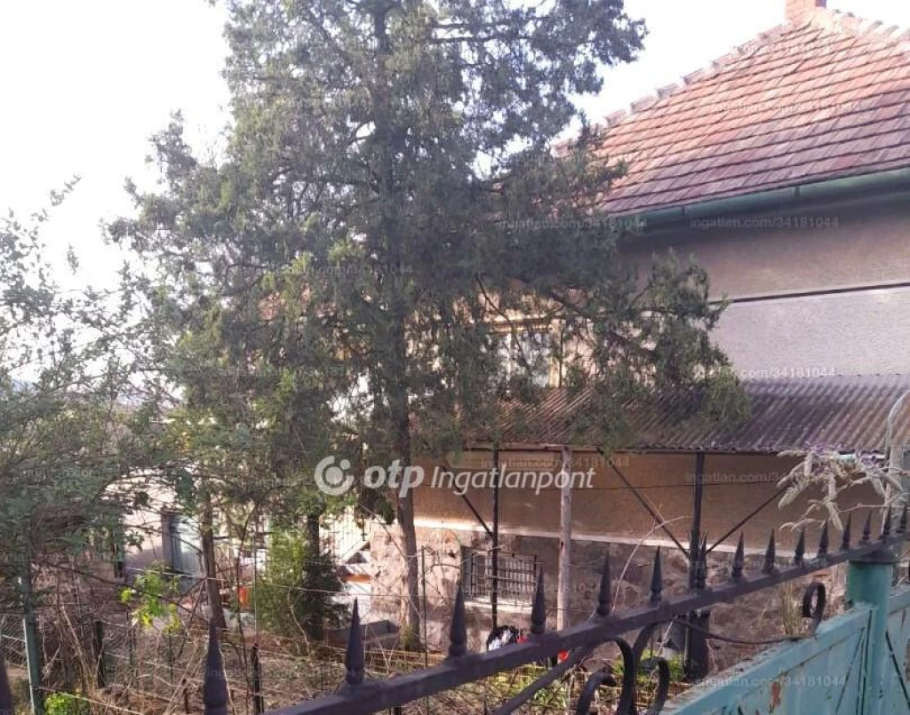 For sale house, Tar