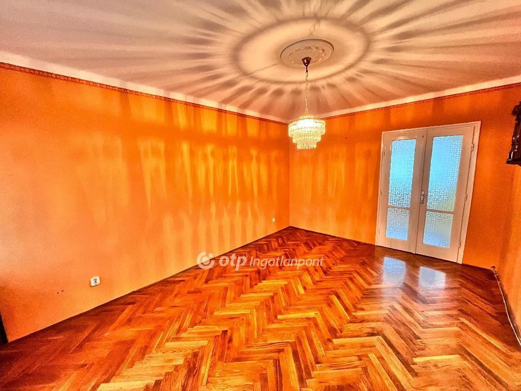 For sale panel flat, Mezőkövesd