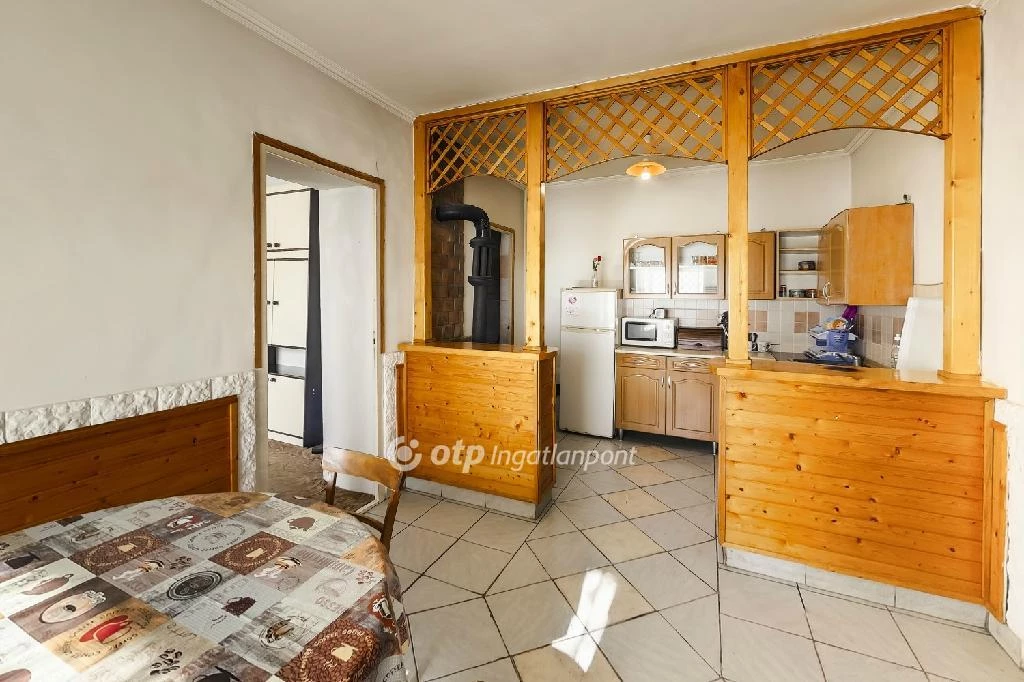 For sale house, Szihalom