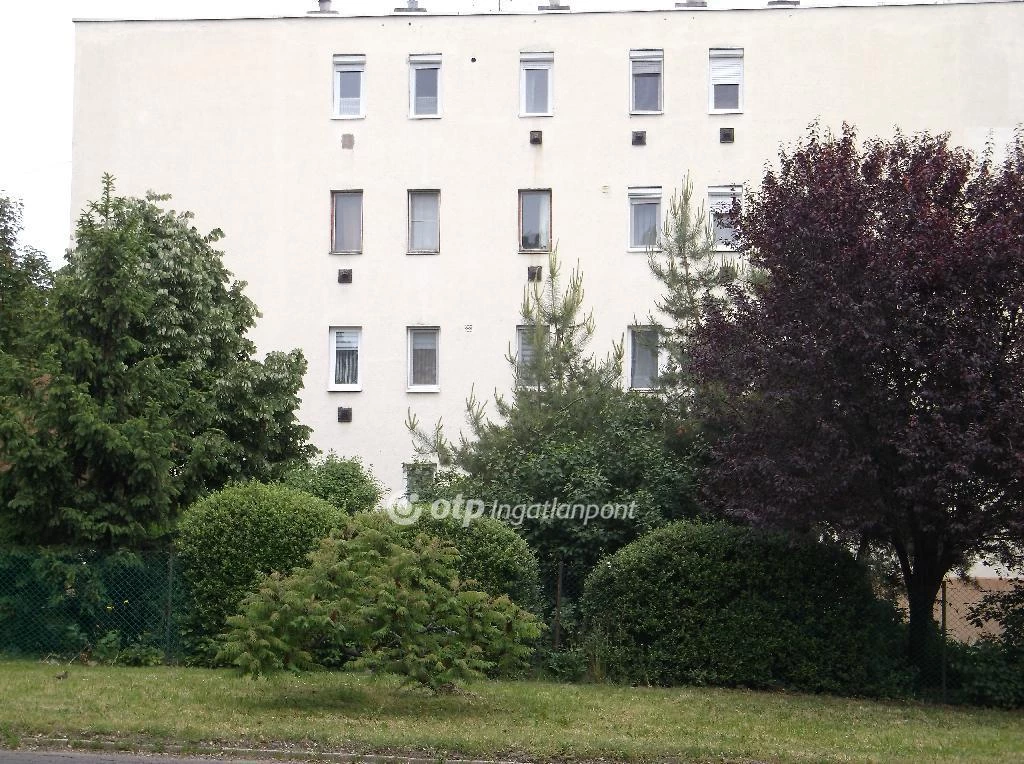 Eladó Lakás, Gyöngyös