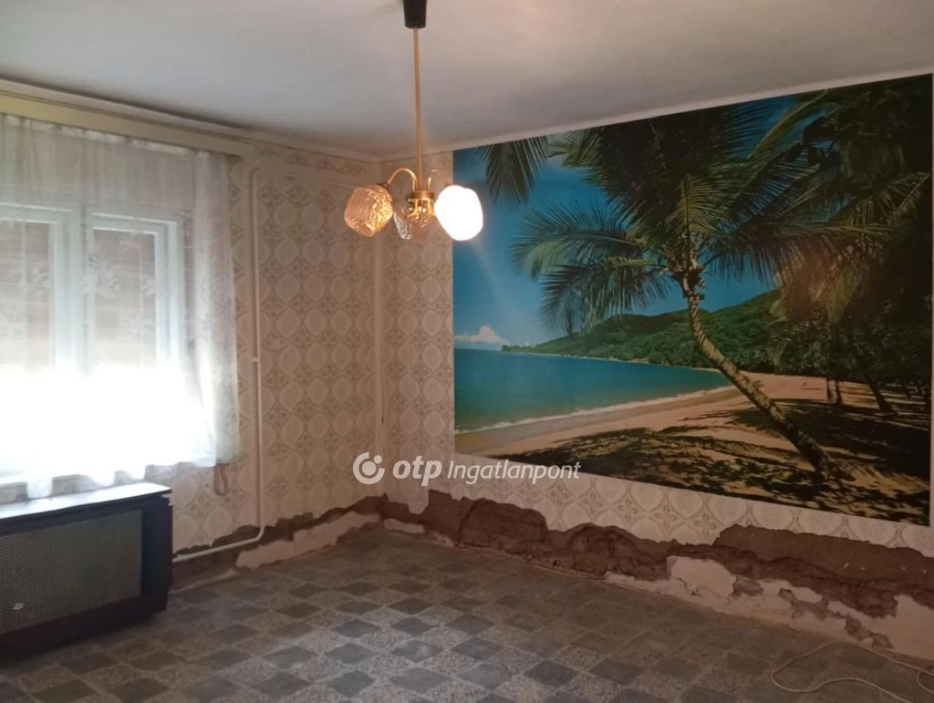 Eladó Ház, Mátraderecske