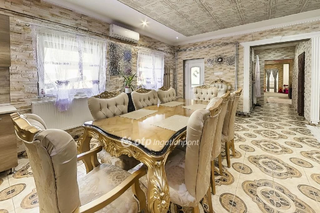 Eladó Ház, Kömlő