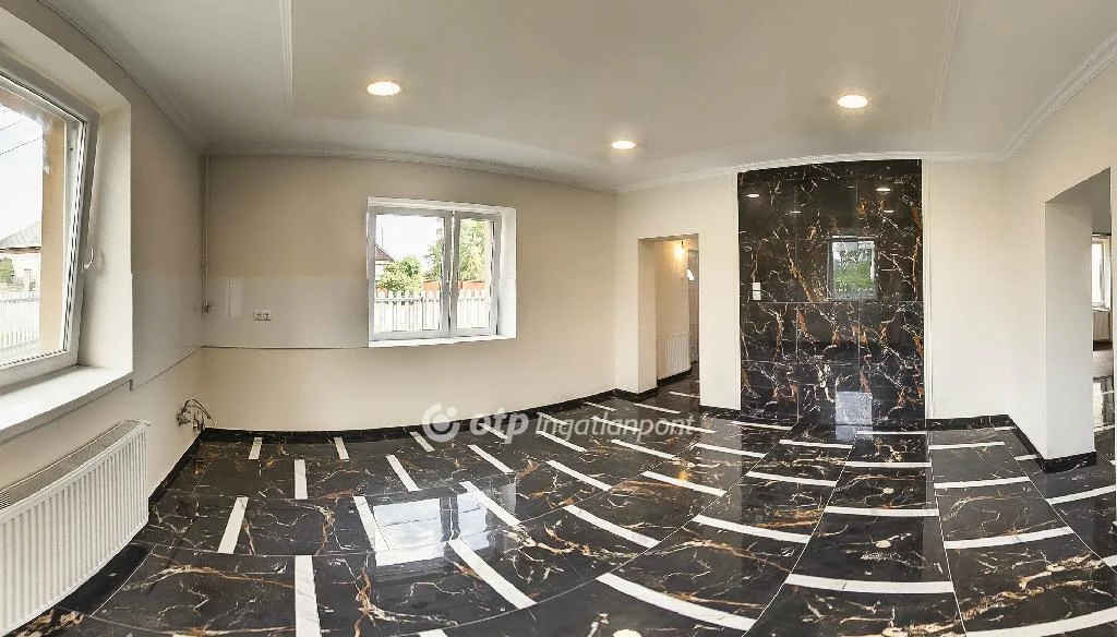 Eladó Ház, Erdőtelek