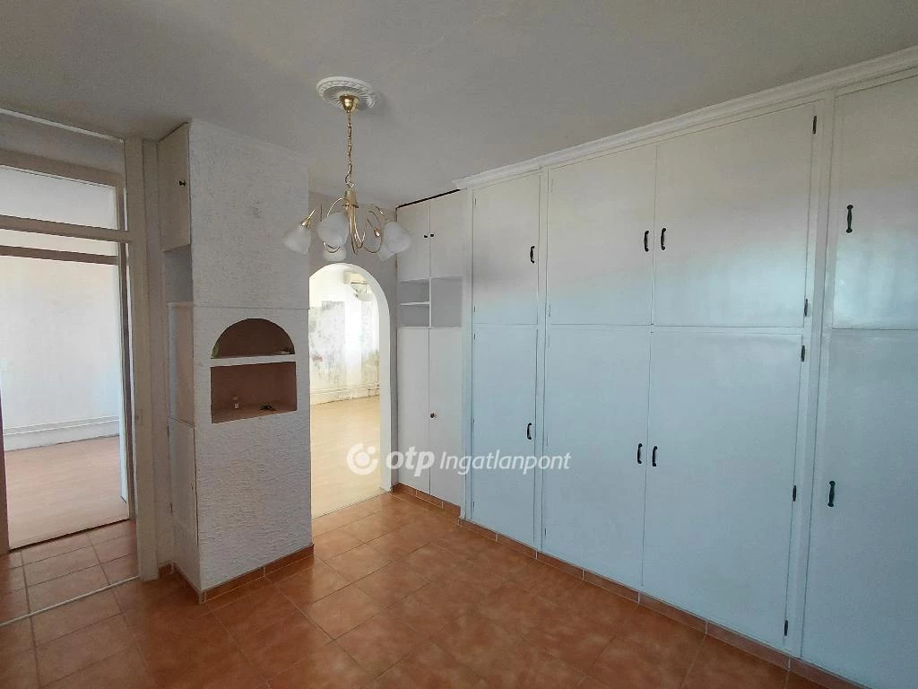 For sale panel flat, Hatvan