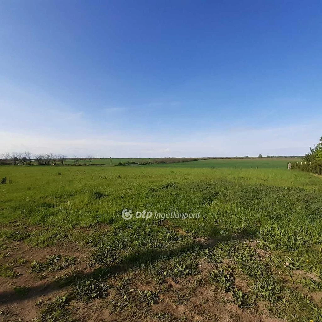 For sale building plot, Atkár