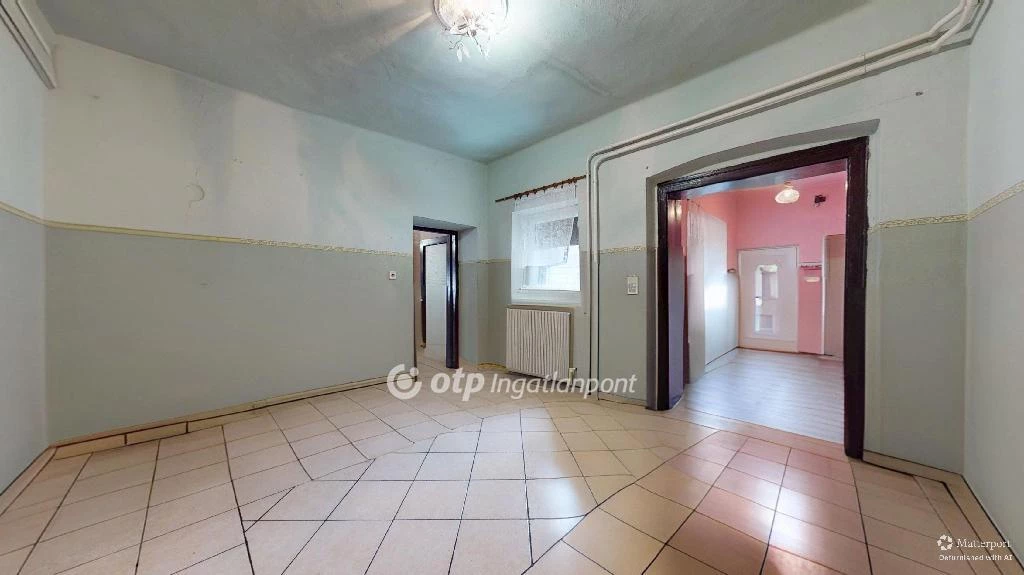Eladó Ház, Mezőkeresztes