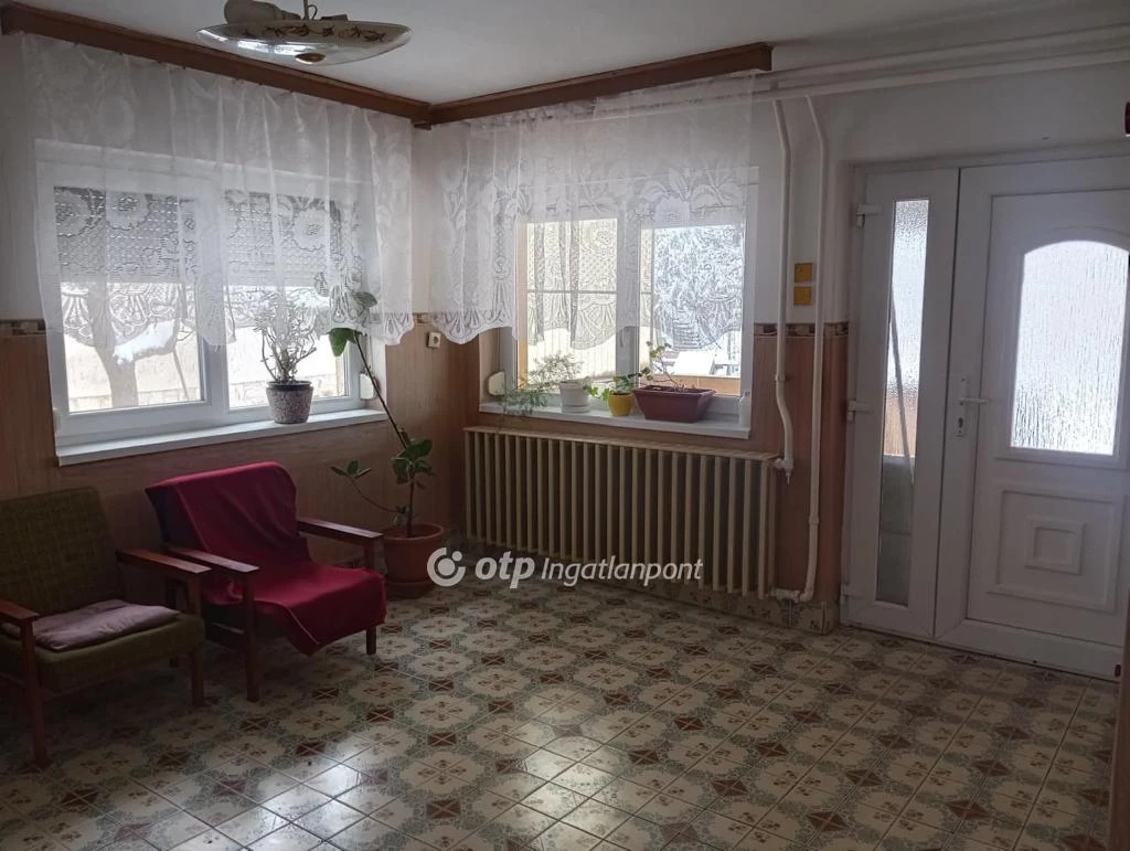 Eladó Ház, Erdőtelek