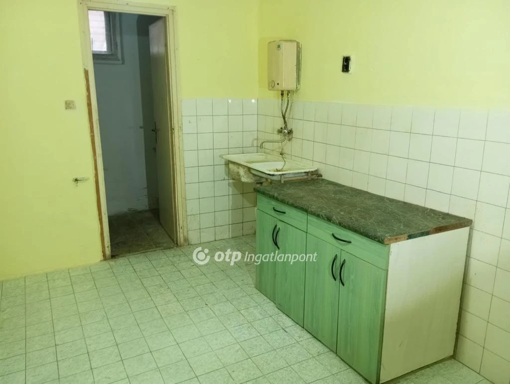 c3-1-name c2-1-name, Feldebrő