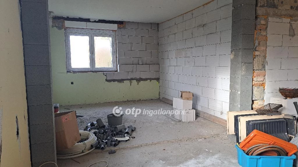 c3-1-name c2-1-name, Kompolt