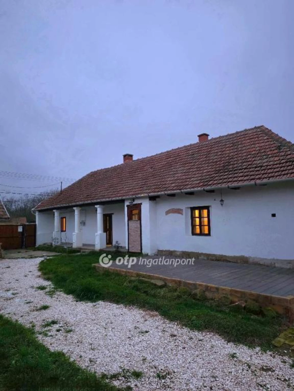 Eladó Ház, Feldebrő