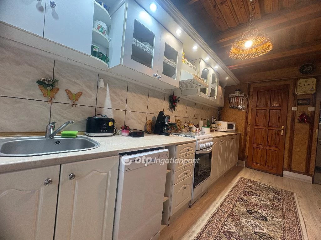 c3-1-name c2-1-name, Feldebrő