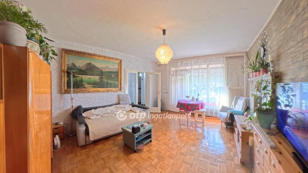 For sale brick flat, Mezőkövesd