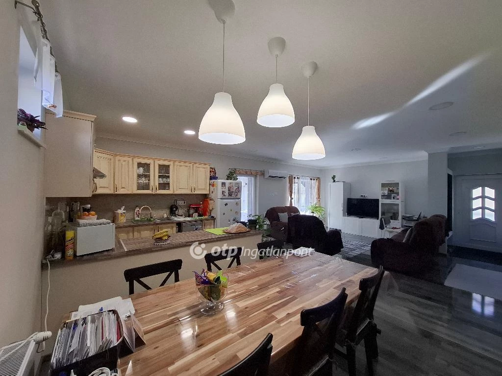 Eladó Ház, Verpelét