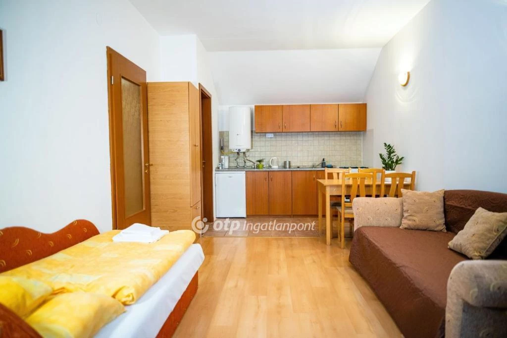 Eladó Üzlethelyiség, Bogács