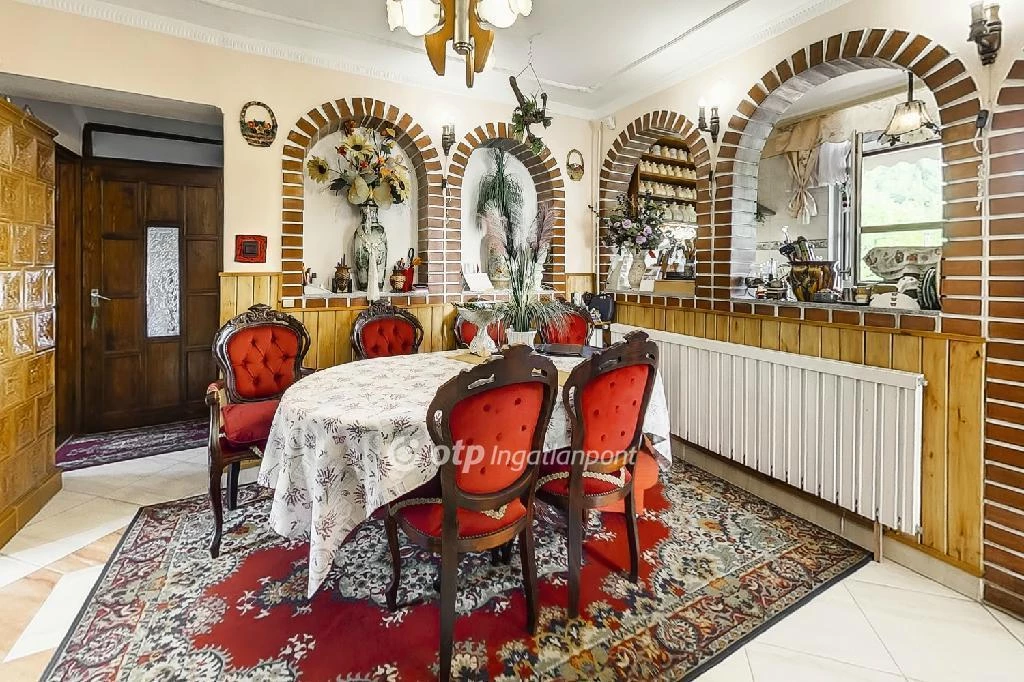 For sale house, Sirok