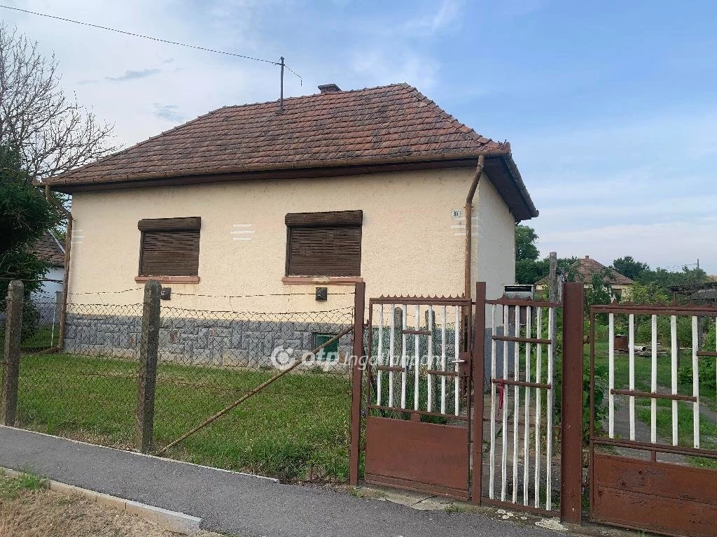 Eladó Ház, Pétervására