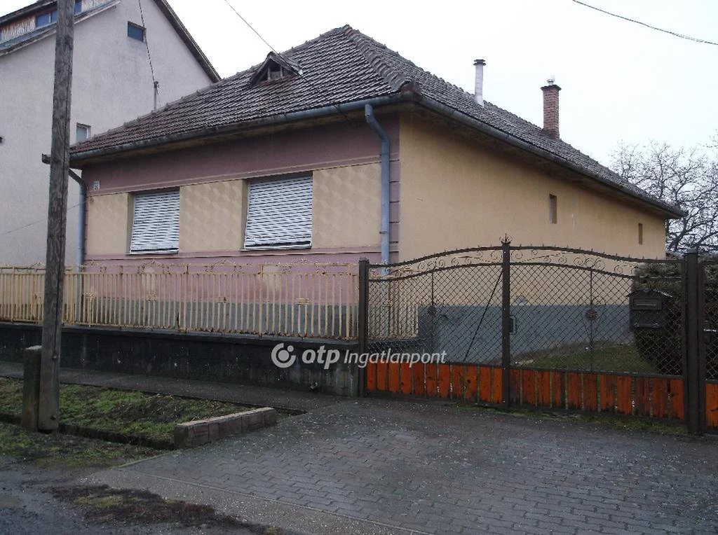 Eladó Ház, Nagyréde