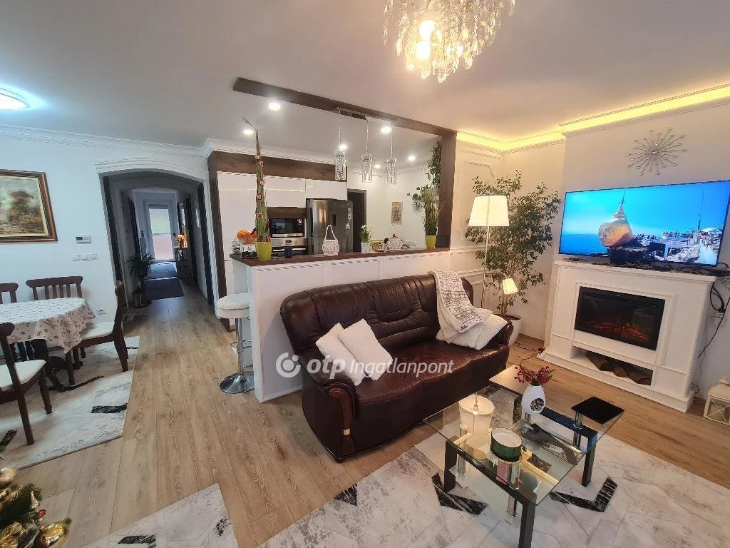 c3-1-name c2-2-name, Felsőtárkány