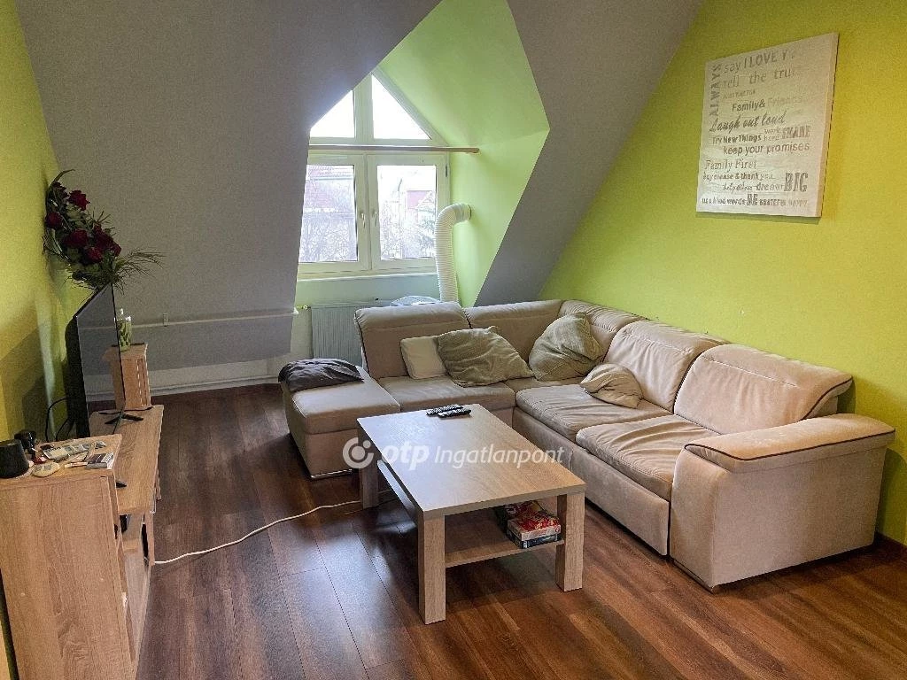 c3-1-name c2-19-name, Eger