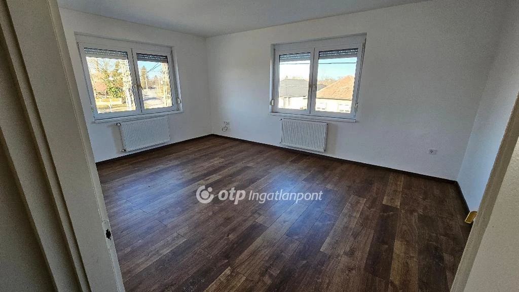 Eladó Lakás, Füzesabony