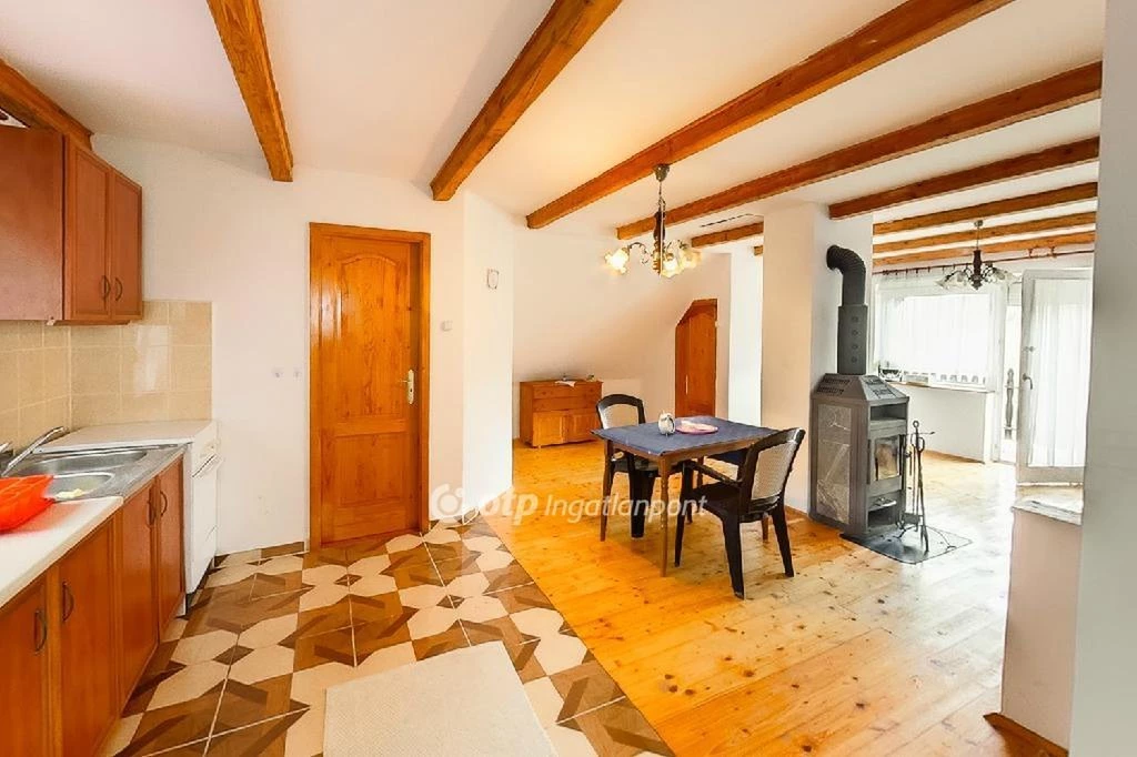 Eladó Ház, Bükkszék