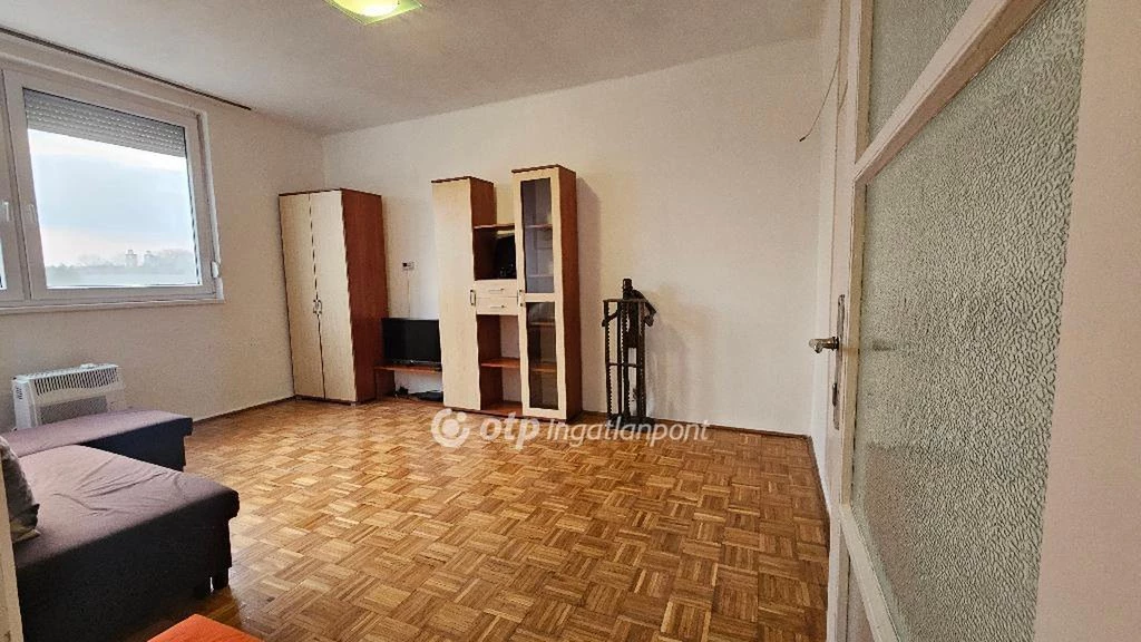 Eladó Lakás, Eger