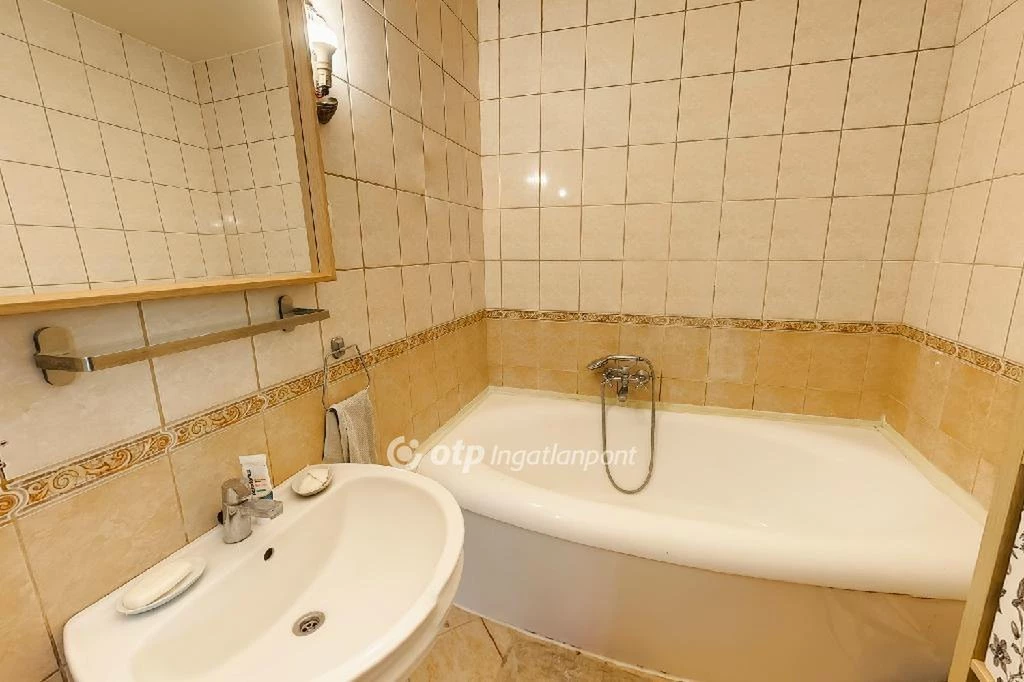 For sale house, Eger