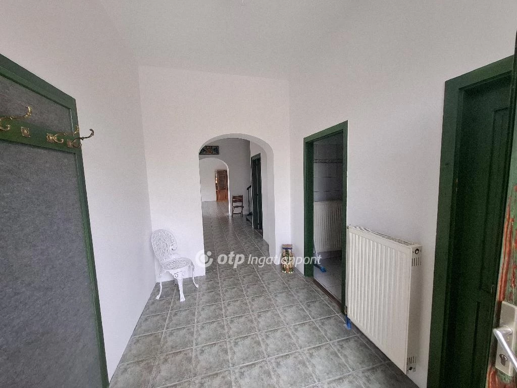 c3-1-name c2-1-name, Eger