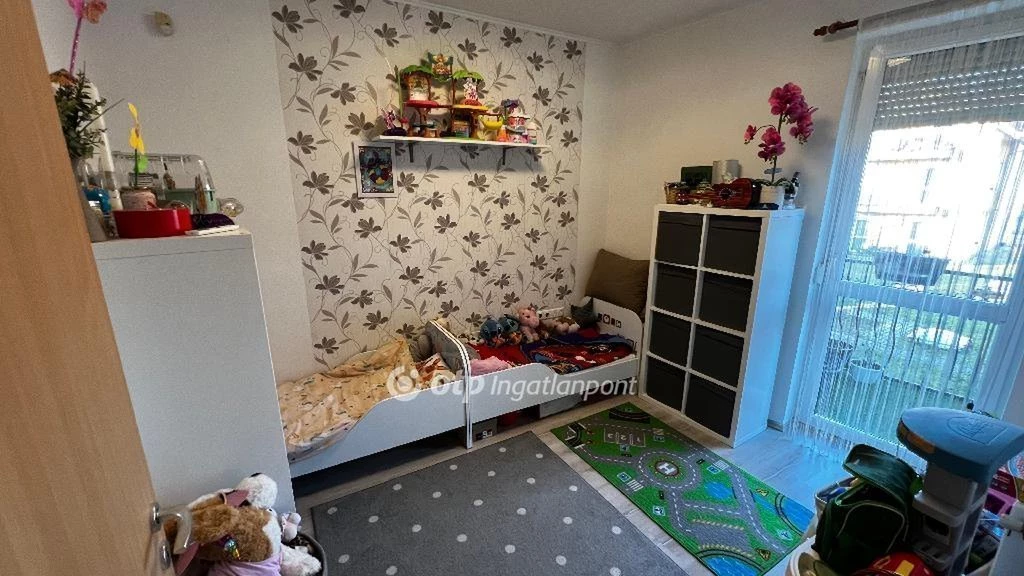 Eladó Lakás, Eger