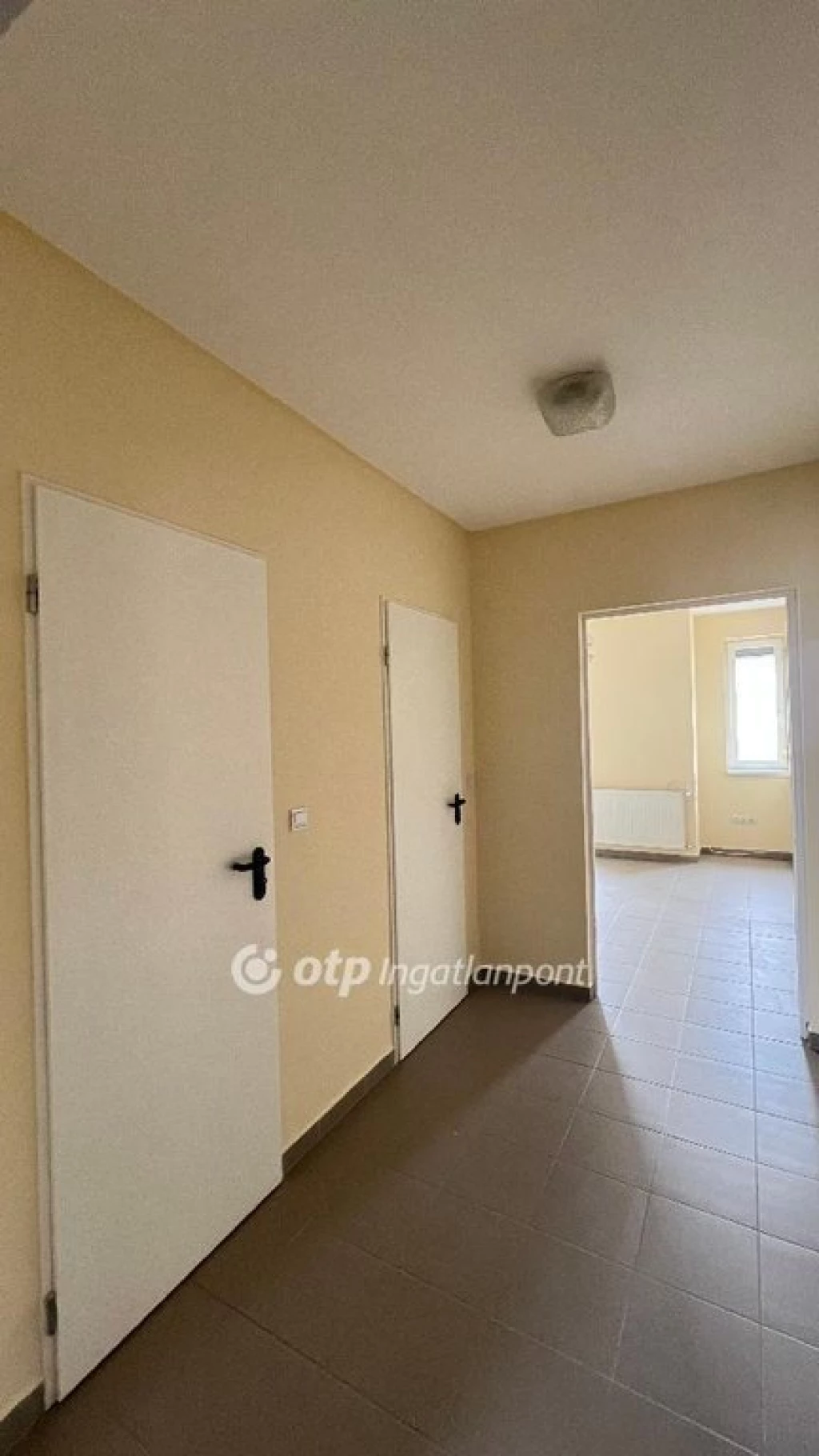 Eladó Lakás, Eger