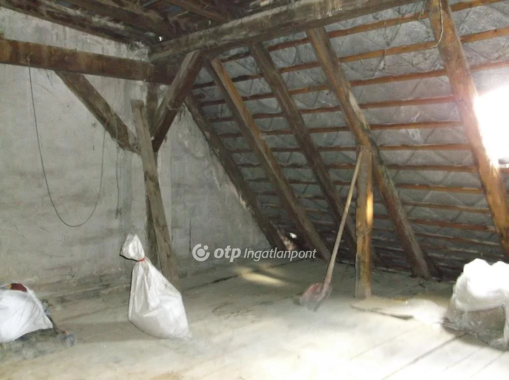 Eladó Ház, Gyöngyös