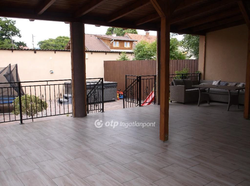 Eladó Ház, Gyöngyös