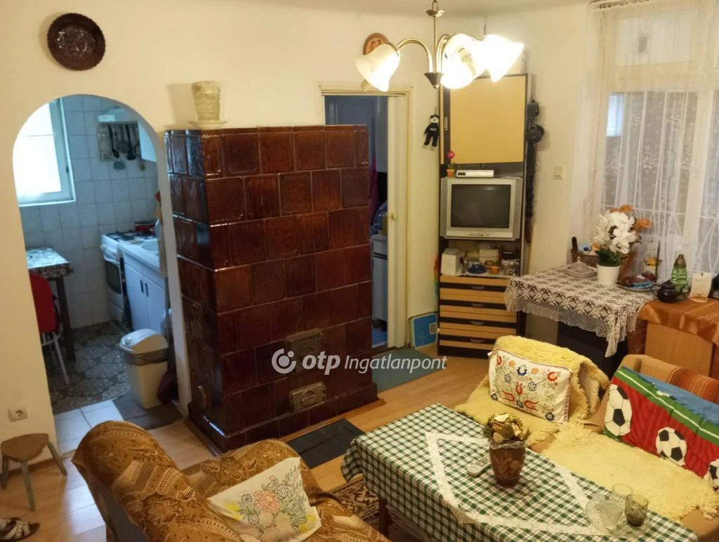 Eladó Ház, Szarvaskő