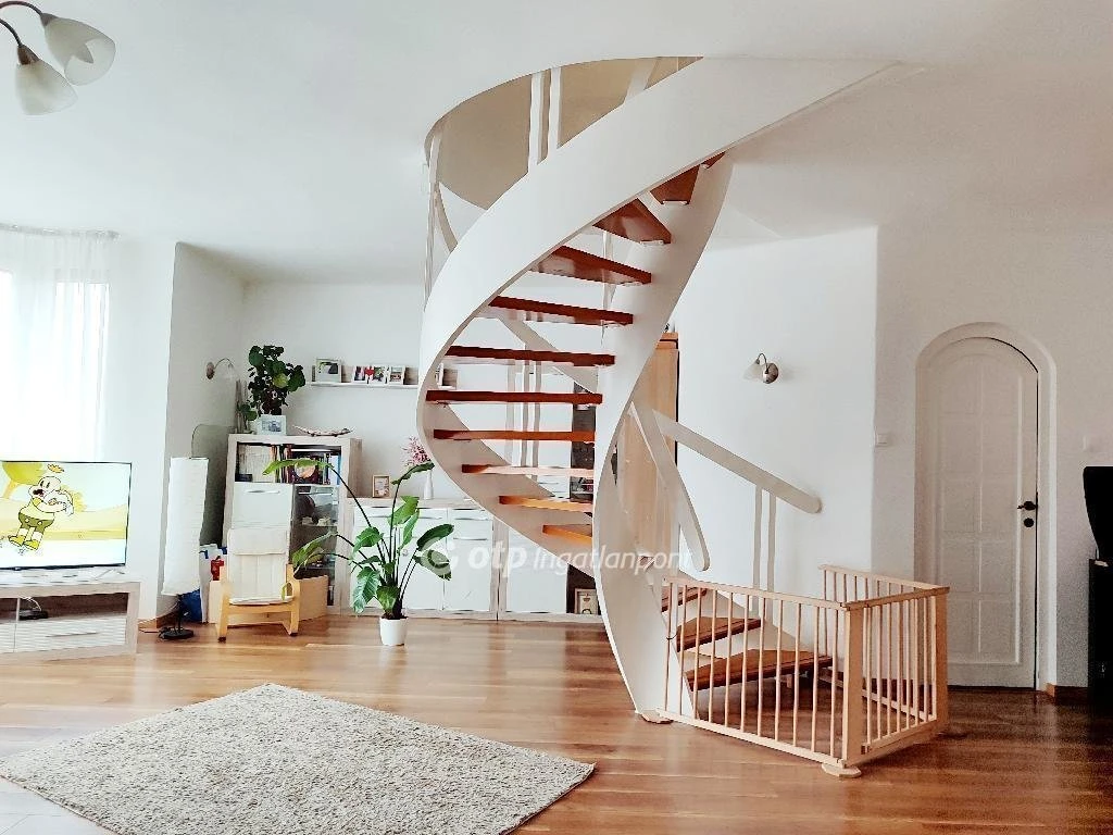 c3-1-name c2-19-name, Eger