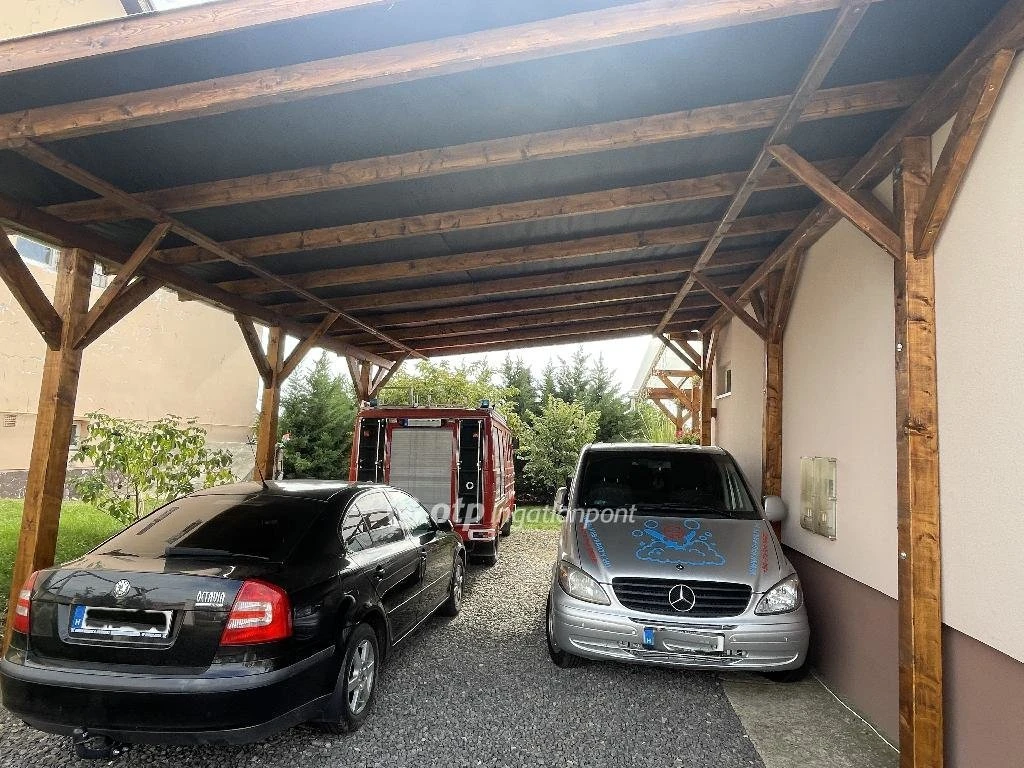 c3-1-name c2-1-name, Rózsaszentmárton