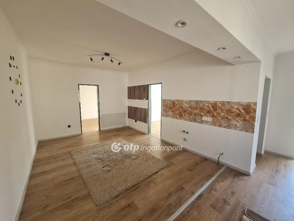 Eladó Ház, Egercsehi