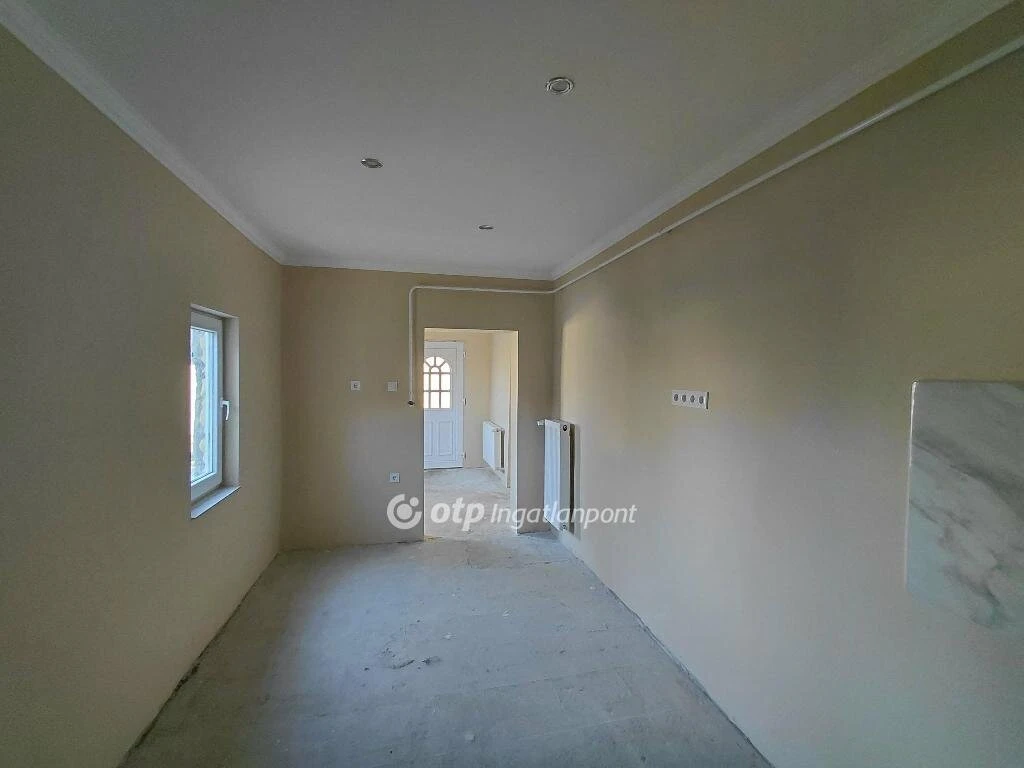 Eladó Ház, Füzesabony