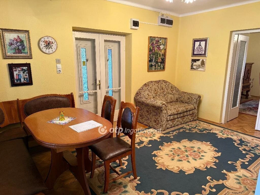 c3-1-name c2-1-name, Eger