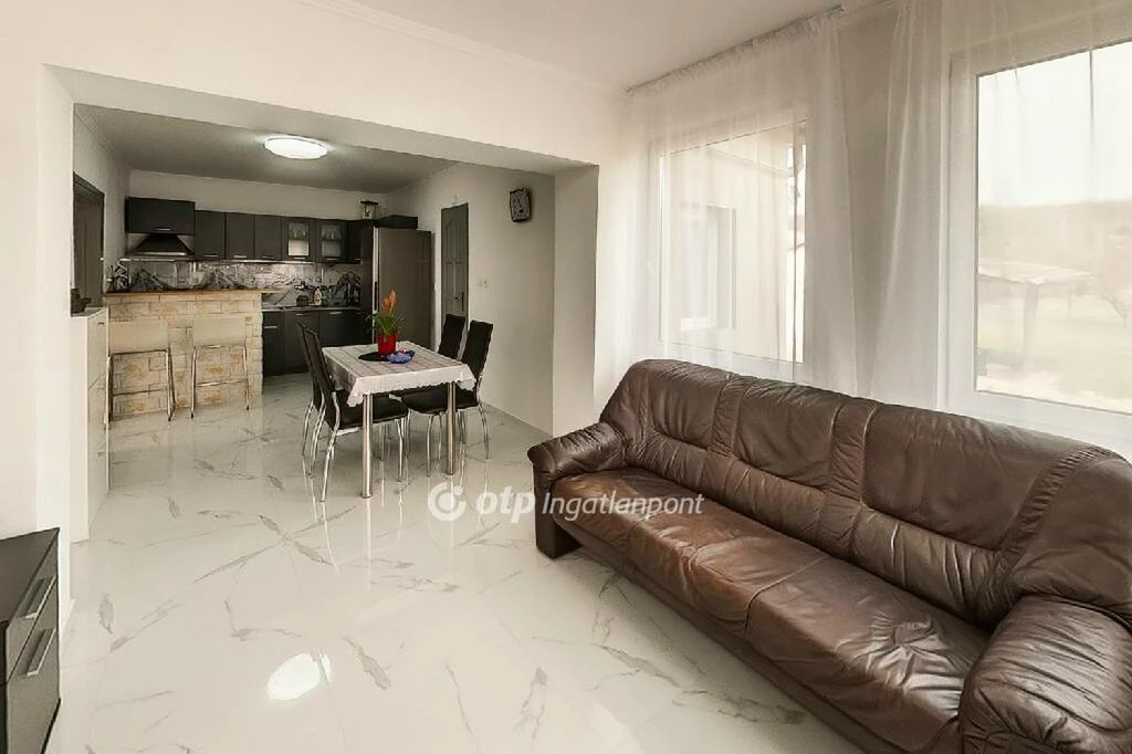 Eladó Ház, Pétervására