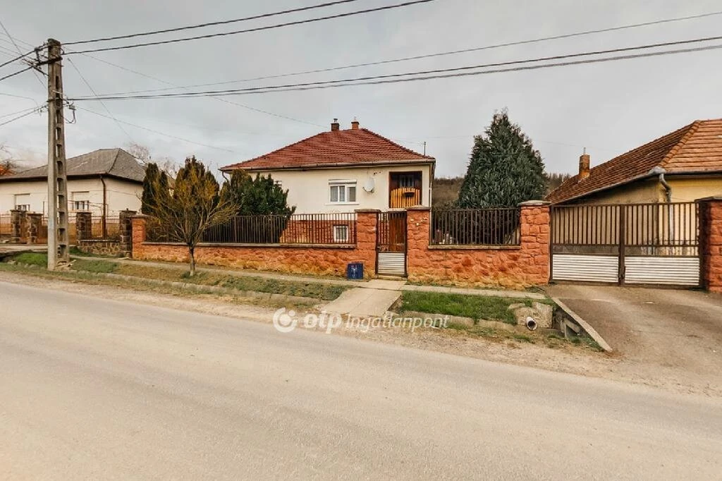 Eladó Ház, Pétervására