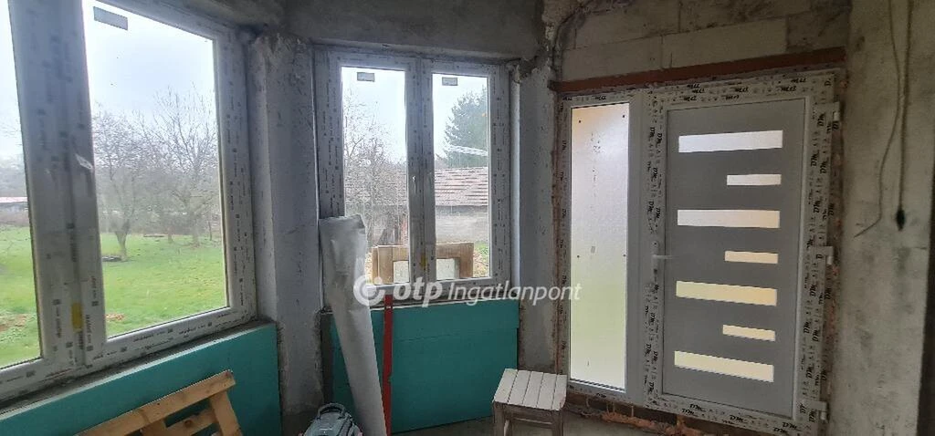 Eladó Ház, Dédestapolcsány