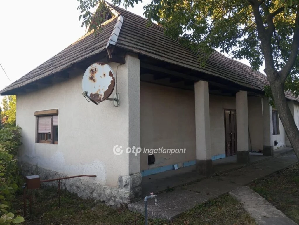 c3-1-name c2-1-name, Mezőtárkány
