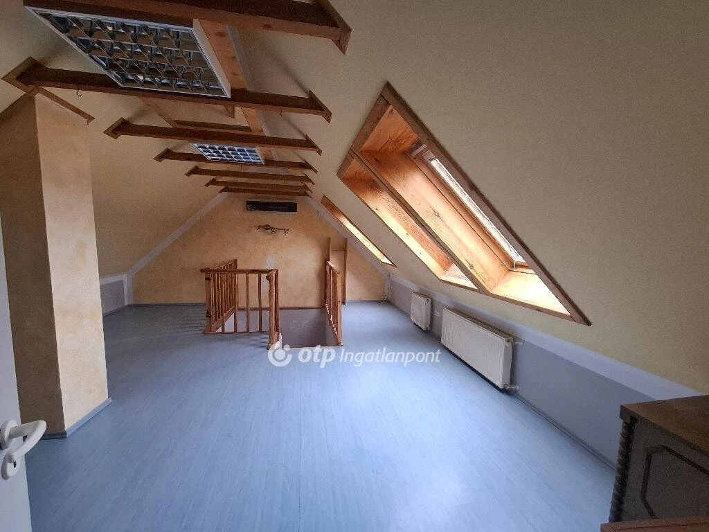Eladó Lakás, Eger