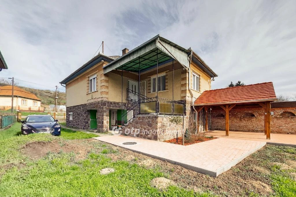 Eladó Ház, Bükkszék