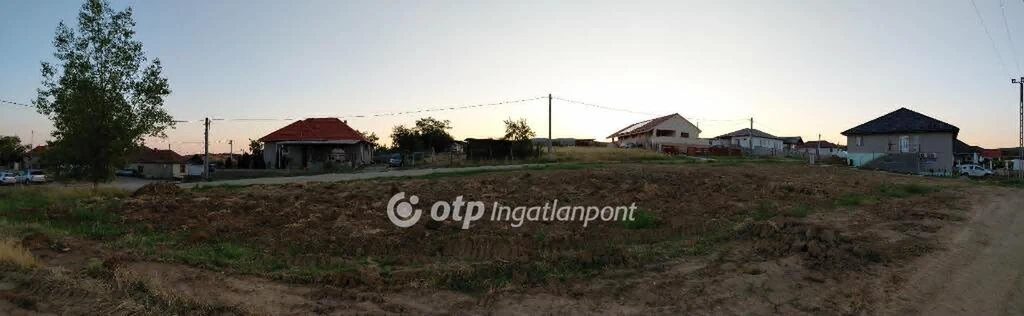 Eladó Telek, Noszvaj