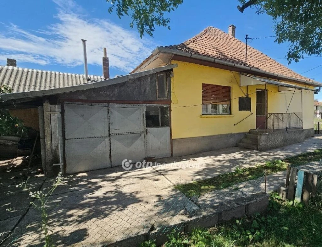 Eladó Ház, Füzesabony