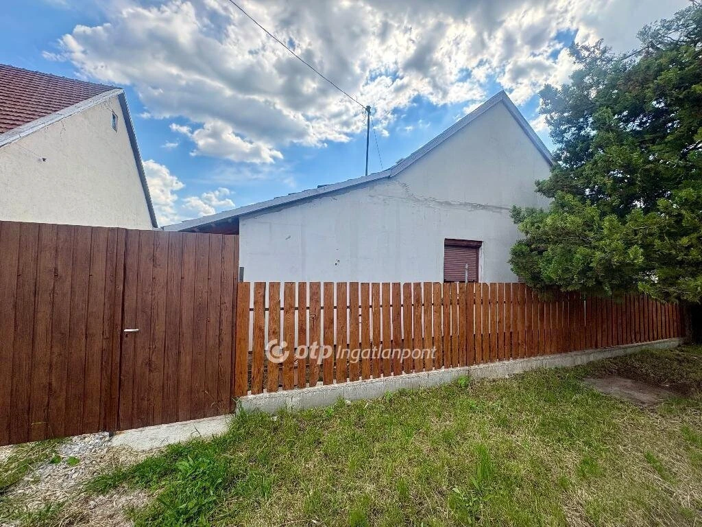 Eladó Ház, Heves