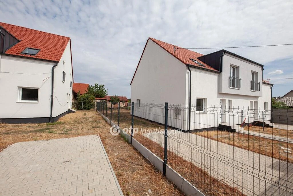 Eladó Ház, Kartal